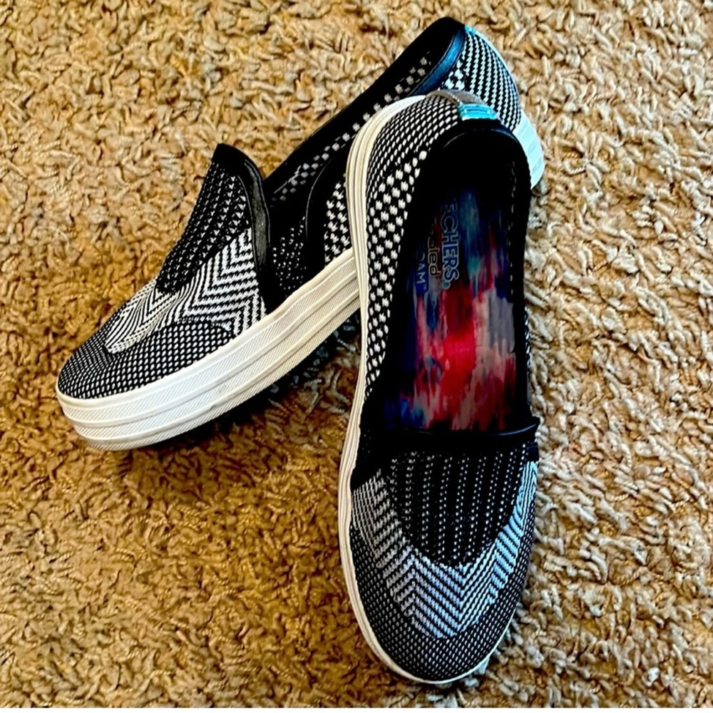 Sketchers Air Cooled Memory Foam Slip On - image 1